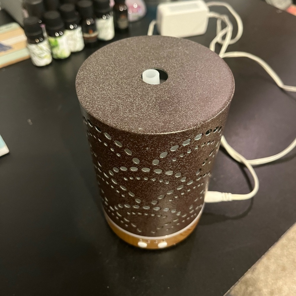 Aromatherapy Diffuser - Picture 2 of 8
